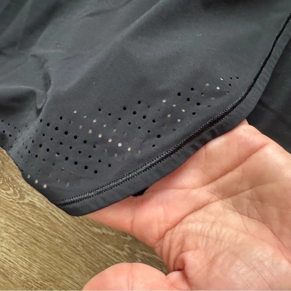 Lululemon High Neck Split Hem Run Tank - Picture 6 of 10